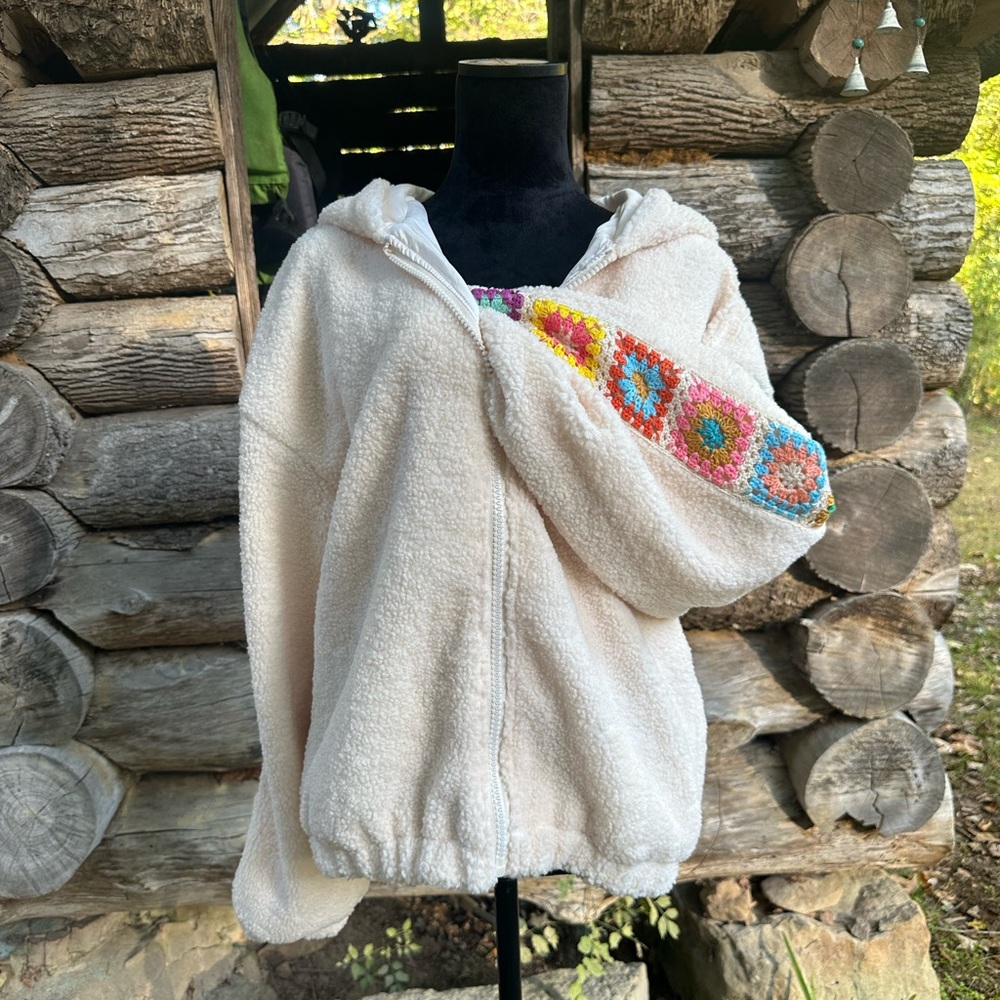 NWT Sherpa and Crochet Hooded Jacket Size M